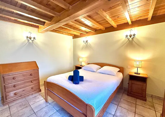 Le Chauffour Hébergement de vacances *